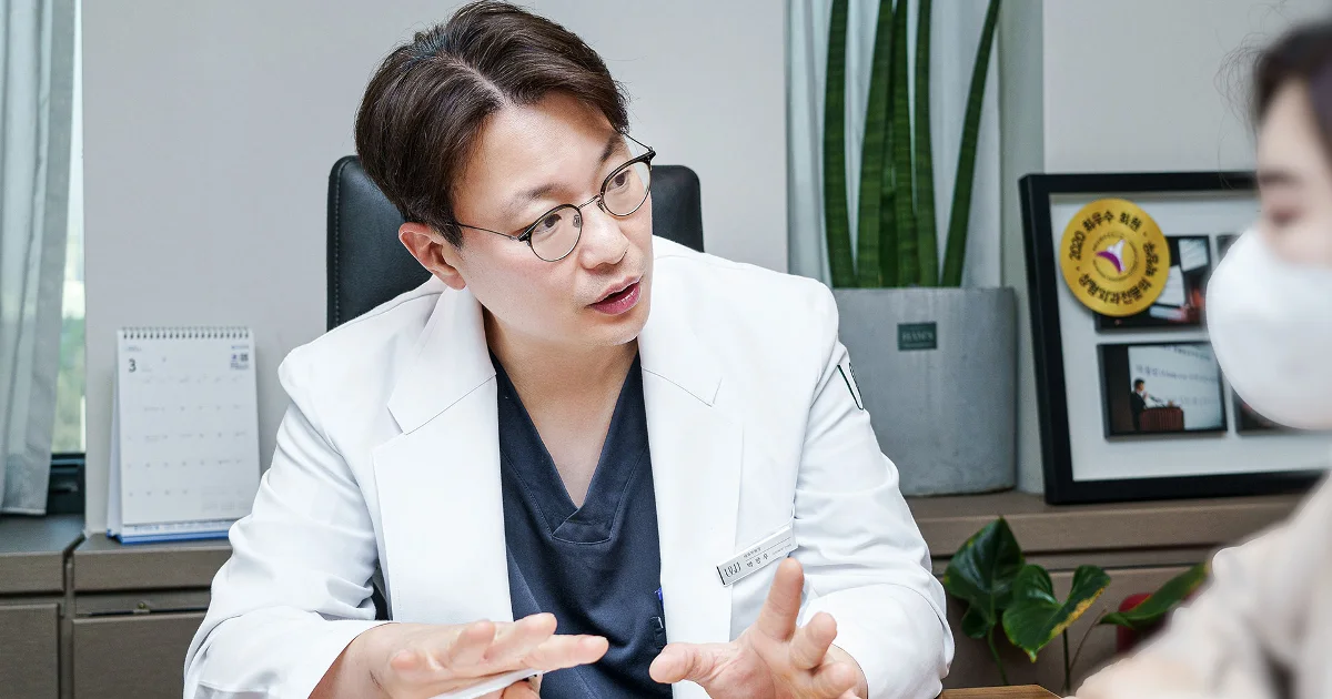 강남역 눈밑 애교살 처짐·다크서클 동시 개선 — 원인 유형부터 수술 선택까지